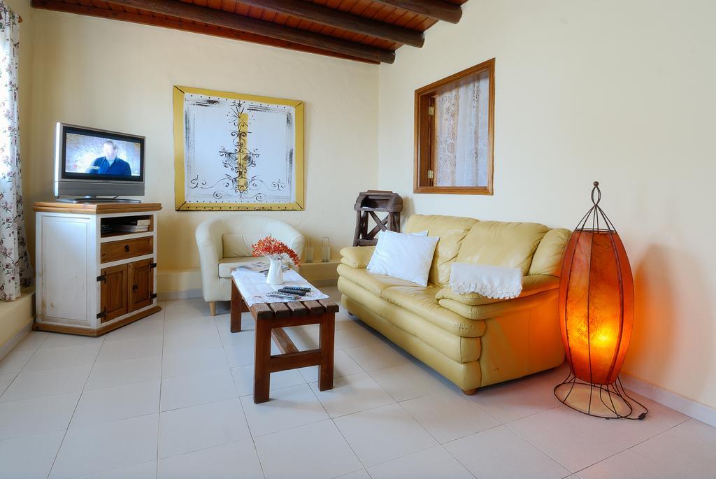Apartment Caracol Punta Mujeres Sea Views Ариета Стая снимка